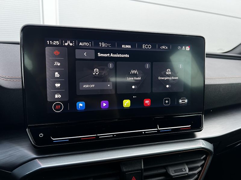Cupra Leon 1.4 TSI e-Hybrid 150kW TZ DPH - fotka 16 z 29