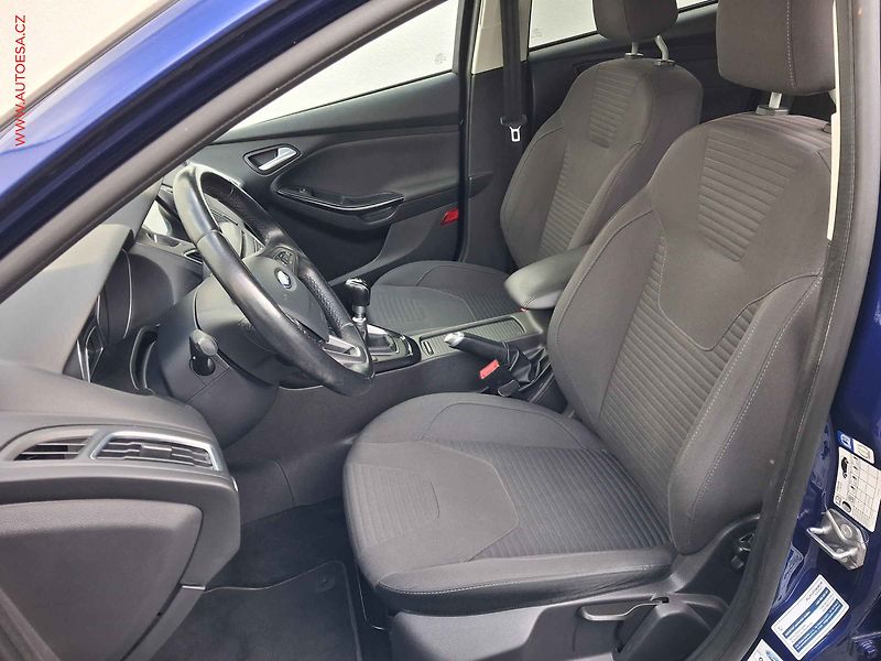 Ford Focus (2018) 1.5TDCI, 2.maj,ČR, navi - fotka 9 z 18