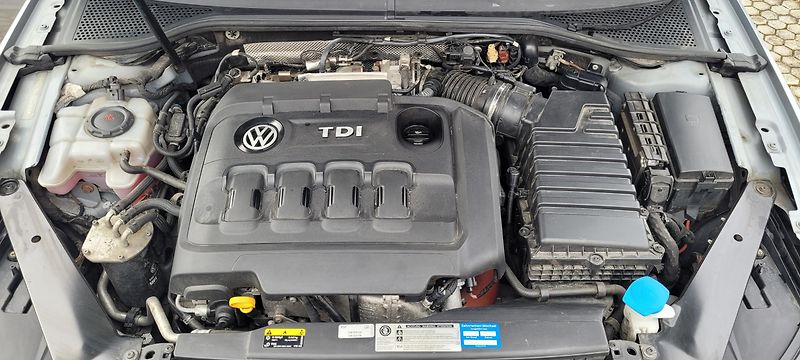 Volkswagen Passat (2017) Variant 2,0TDi 176kW DSG 4×4 - fotka 58 z 60