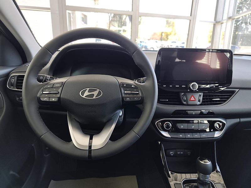 Hyundai i30 (2025) 1.0T-GDi 74kW Comfort AT - fotka 11 z 20