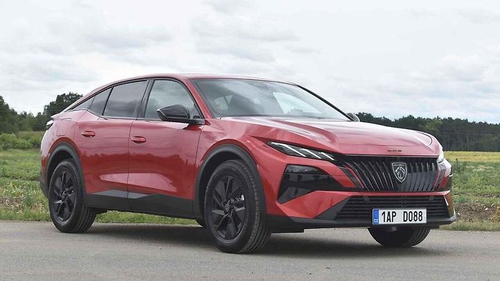 Peugeot uvádí na trh modernizovanou verzi vozu 408.