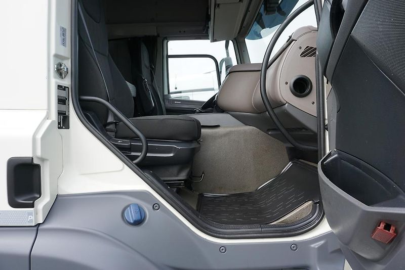 DAF CF (2019) 320 shrnovačka EURO 6 - fotka 16 z 18