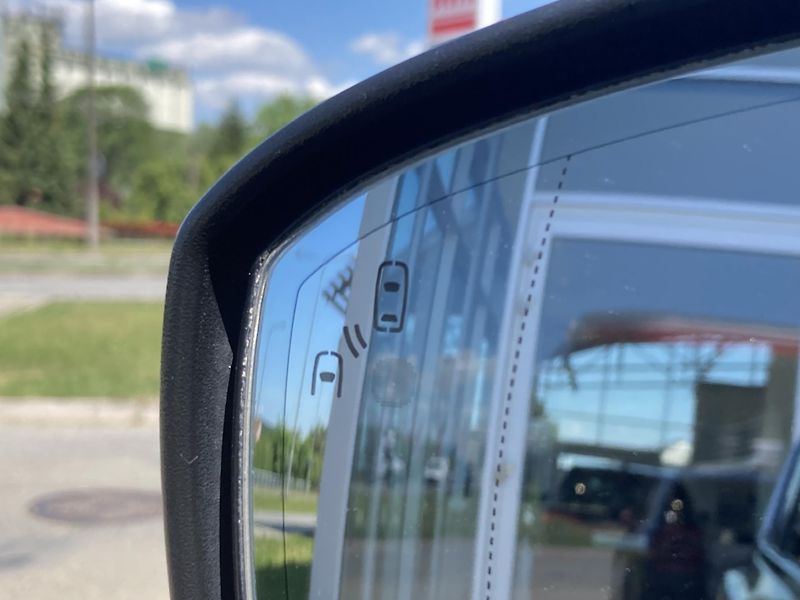 Ford S-MAX (2018) 2.0 TDCi Titanium, 7míst - fotka 30 z 42