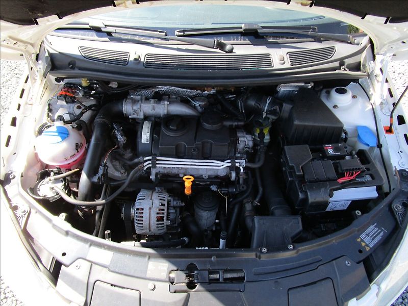 Škoda Praktik 1.4TDi Klima - fotka 30 z 33