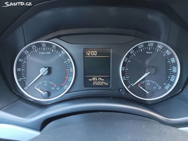 Škoda Octavia 1.6 TDI 77kW - fotka 13 z 28