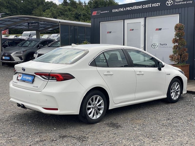 Toyota Corolla 1.8HSD, ČR, ComTech, tažné - fotka 7 z 16