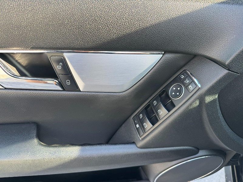 Mercedes-Benz Třídy C (2010) AMG 2,2 CDI 125 KW Automat - fotka 28 z 31