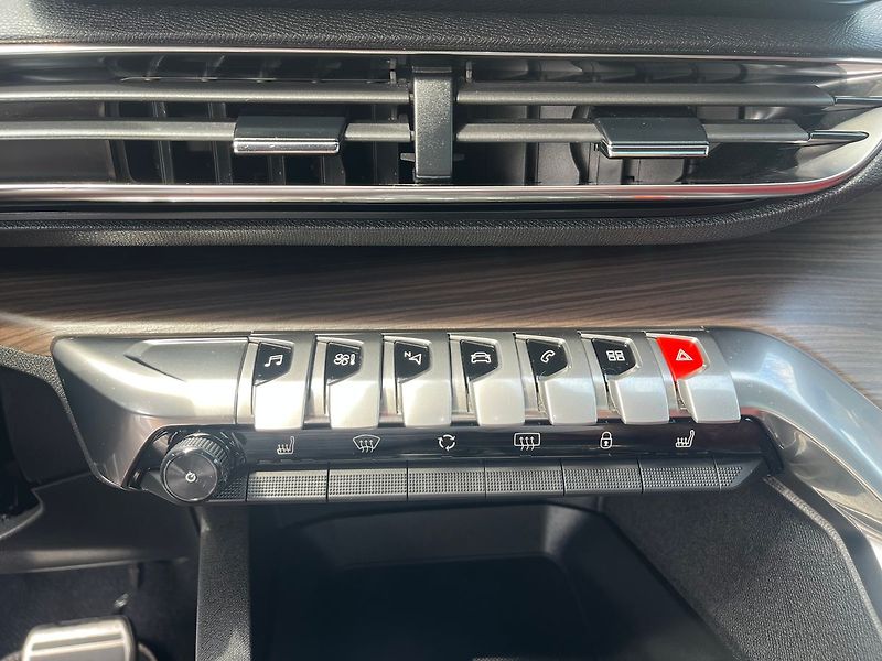 Peugeot 5008 1.6 PureTech/133kW GT AT - fotka 13 z 39