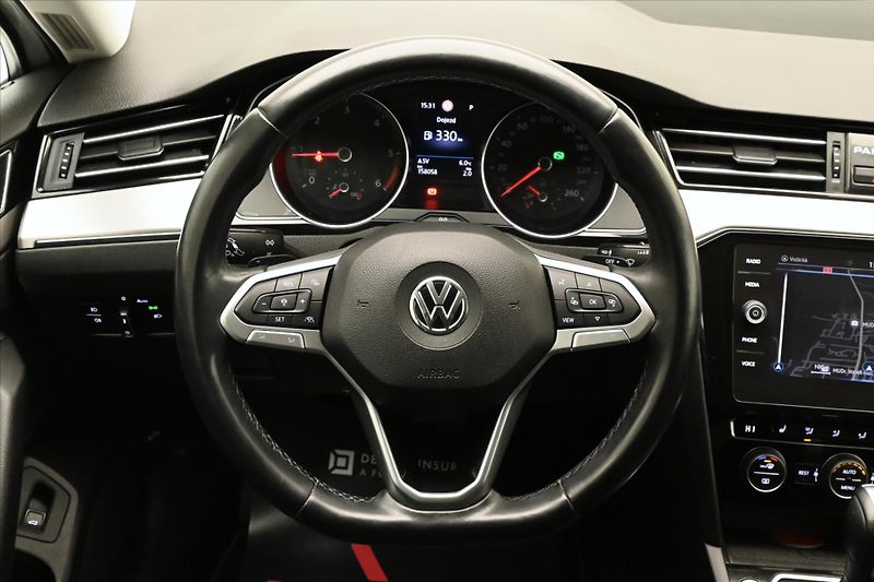 Volkswagen Passat 2,0 TDI 110 kW DSG Elegance Zá - fotka 18 z 33