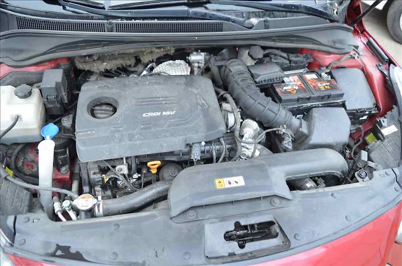 Hyundai i40 (2015) 1,7 CRDI - fotka 8 z 17