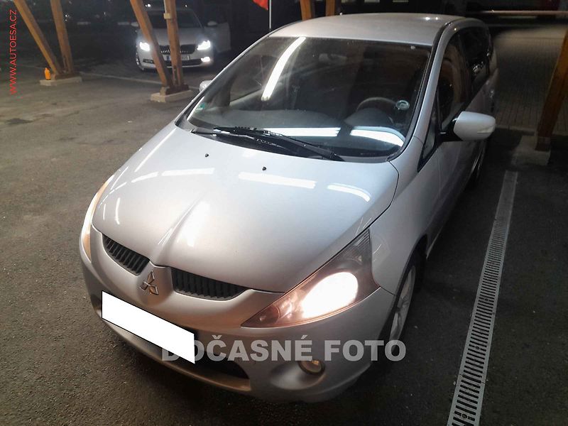 Mitsubishi Grandis (2004) 2.4, AT - fotka 1 z 3