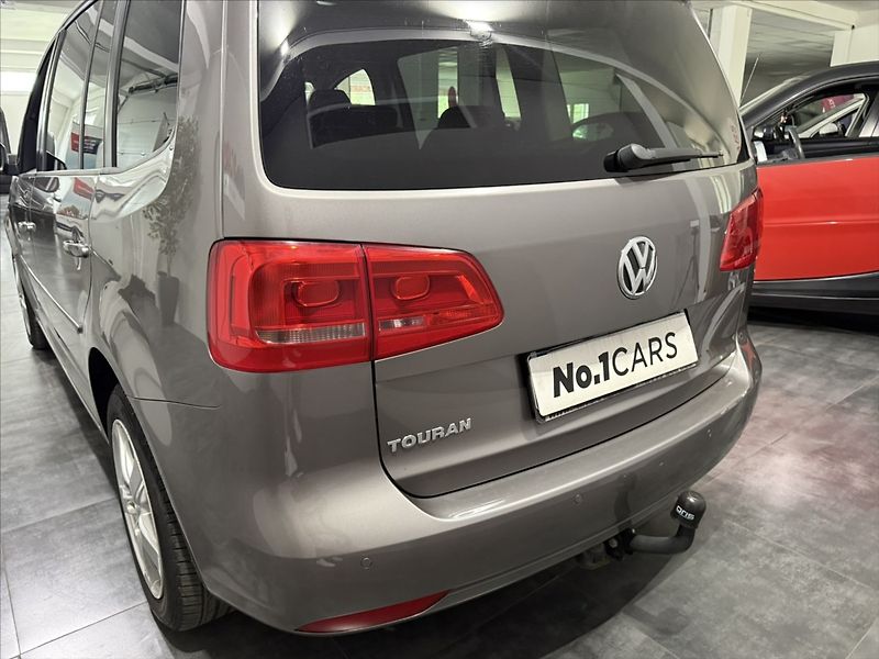 Volkswagen Touran 1,6   TDI 77KW VÝHŘEV TAŽNÉ - fotka 10 z 19