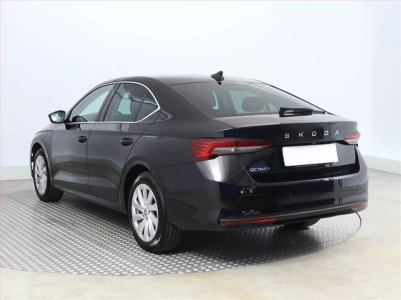 Škoda Octavia (2024) Top Selection 2.0 TDI - fotka 4 z 18