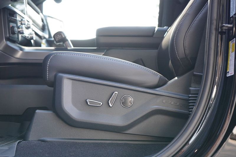 Ford F-150 (2026) Lariat 5,0 298 kW - fotka 20 z 56