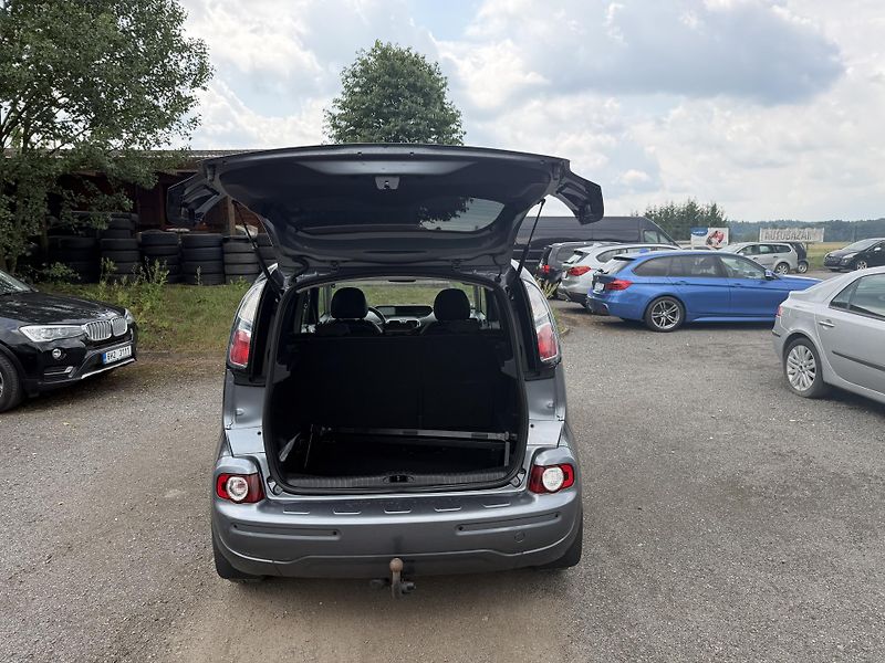 Citroën C3 Picasso 1.6i 16V - fotka 9 z 22