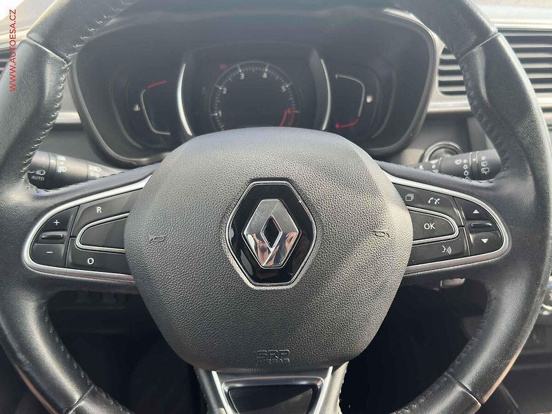 Renault Kadjar (2016) 1.2TCe, 1.maj,ČR, Navi - fotka 12 z 21
