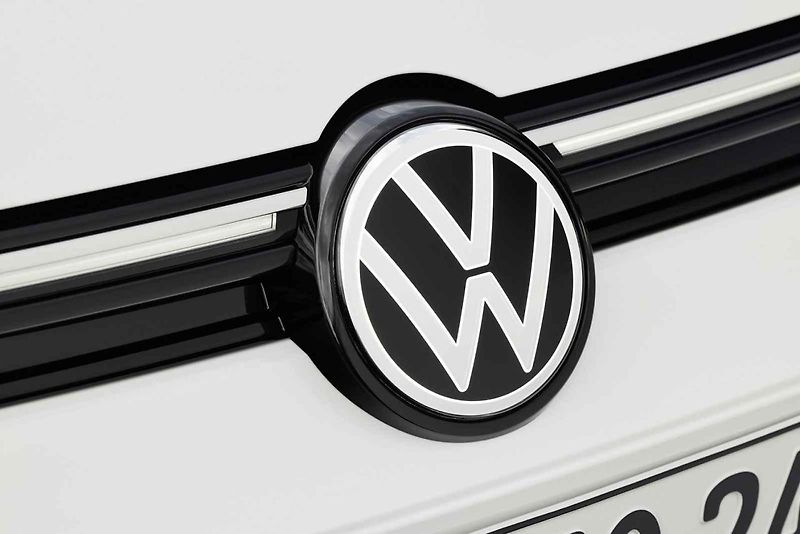 Golf je stále k mání ve verzích kombi, hatchback i GTI