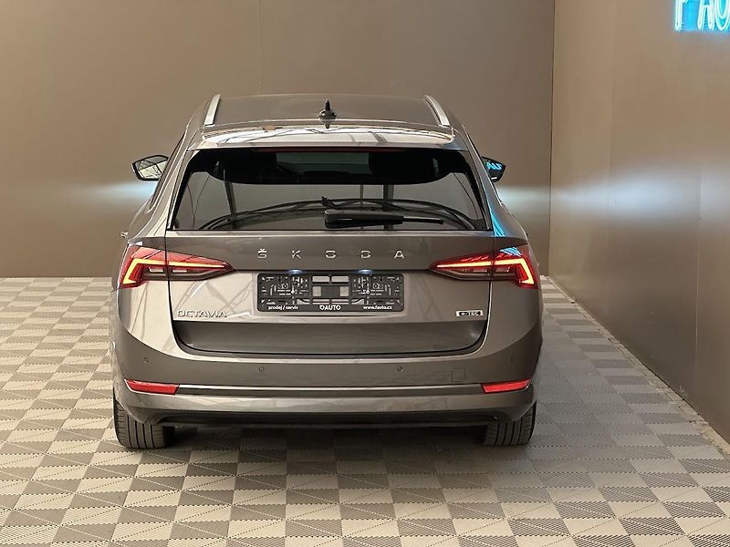 Škoda Octavia (2023) SW 1.0 TSI Clever DSG 81 kW - fotka 6 z 22