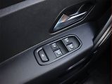 Dacia Duster (2018) 1.6 SCe, Tempomat - náhled 16