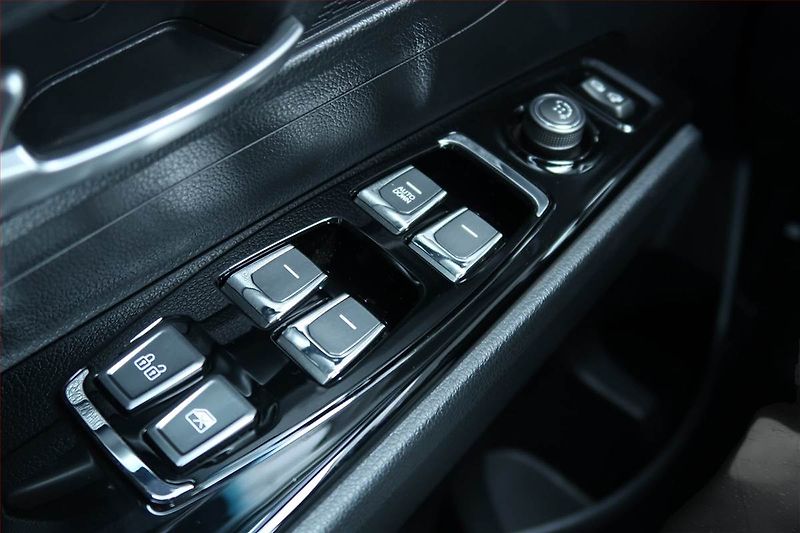Škoda Octavia (2024) RS 2.0 TSI - fotka 17 z 19