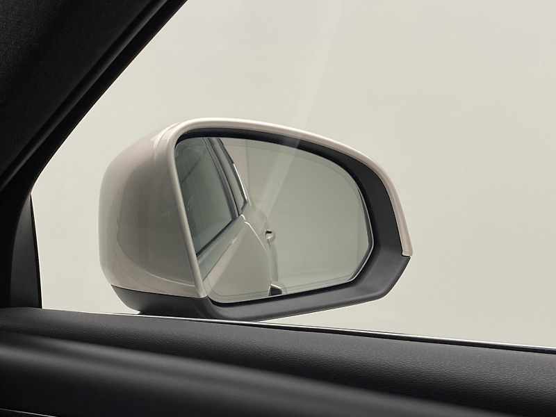 Volvo XC40 B4 BRIGHT PLUS AUT CZ - fotka 34 z 56