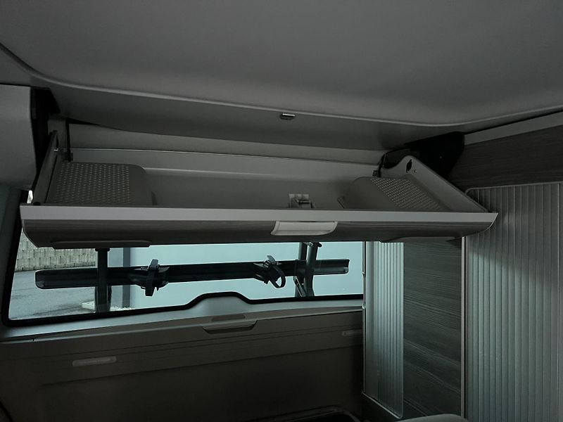 Volkswagen California T6 OCEAN DSG 4MOTION 150 kW - fotka 23 z 28