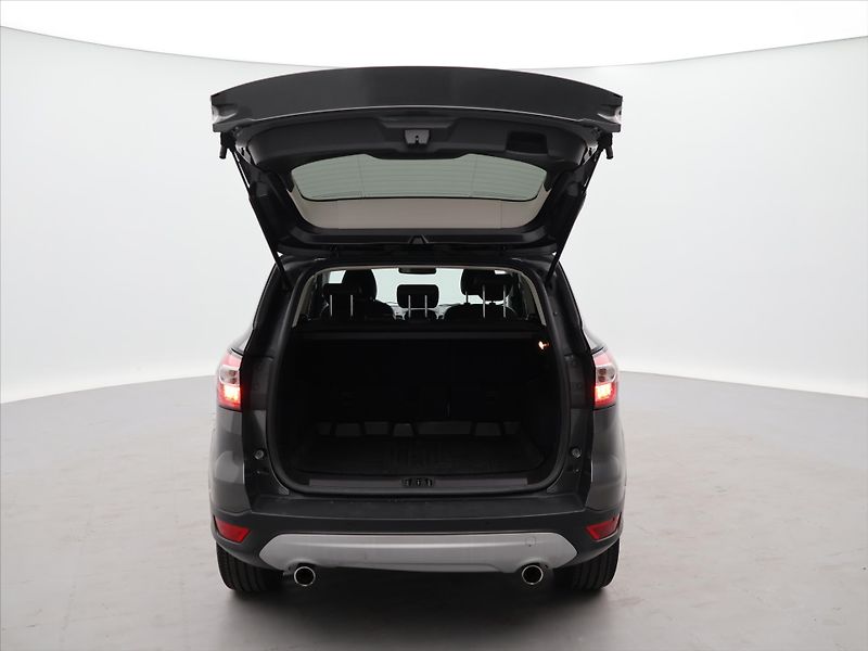 Ford Kuga 1,5 TDCI 88kW CZ Titanium DPH - fotka 9 z 30