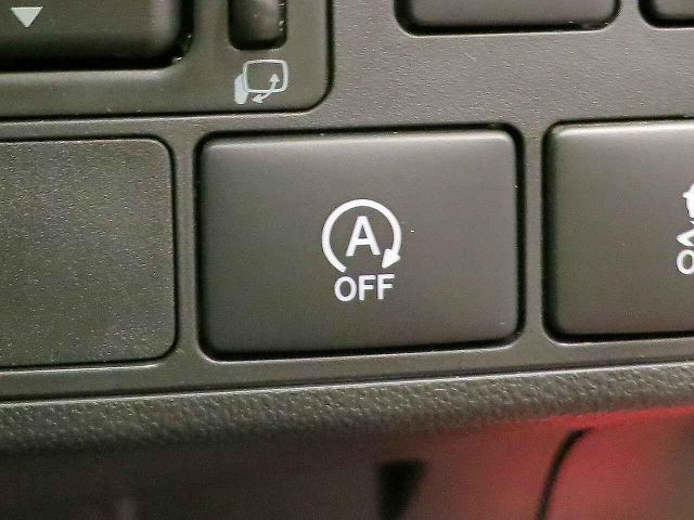 Nová auta mají tlačítka na vypnutí této funkce.