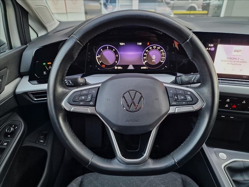 Volkswagen Golf 2.0TDI 85kW Life Variant,1Maj - fotka 21 z 50