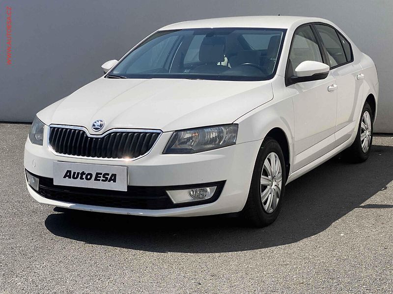 Škoda Octavia (2015) 1.6TDi, ČR, AC, výhřev sed - fotka 3 z 17