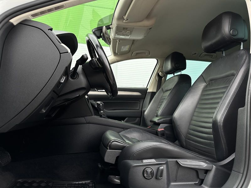 Volkswagen Passat 2.0TDi 4x4 DSG 190PS Kůže ACC - fotka 12 z 40