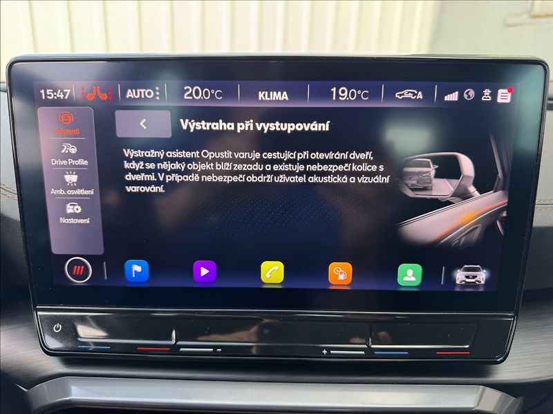 Cupra Formentor 2,0 TSI 140kW DSG 4Drive ČR - fotka 38 z 50