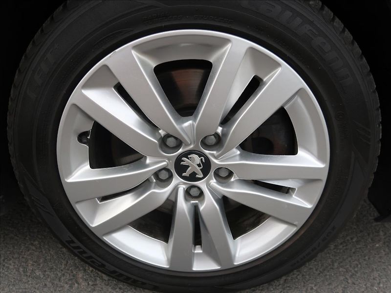 Peugeot 308 2,0 BHDi,110kW,BusinessLine - fotka 23 z 24