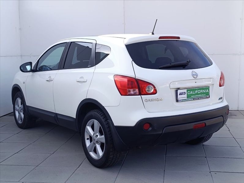 Nissan Qashqai 1,5 DCi Navi Kamera Panorama - fotka 10 z 31