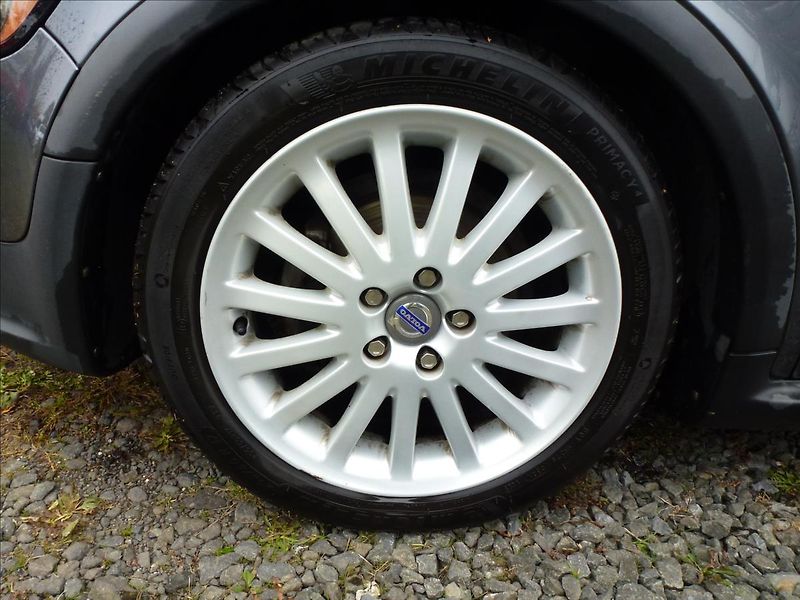 Volvo C30 2,0 i 16V Titanium Grey - fotka 52 z 62