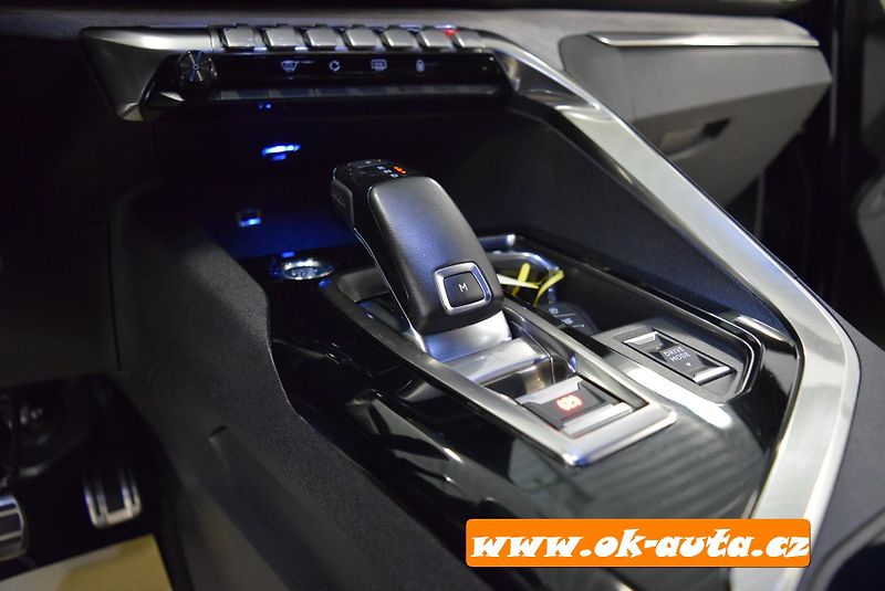 Peugeot 5008 1.5 BHDI GT LINE 7 MÍST 2021 - fotka 41 z 71
