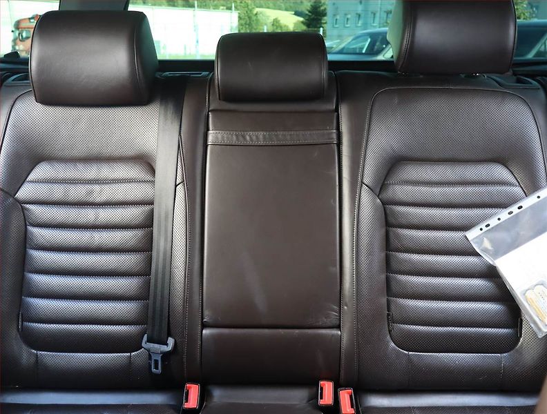 Volkswagen Passat (2011) 2.0 TDI, 4X4, Automat, Navi - fotka 10 z 20