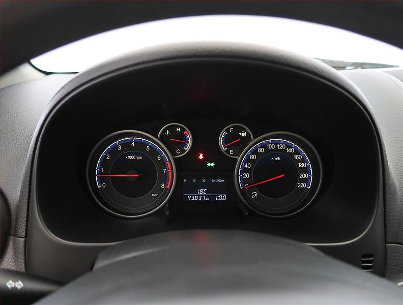 Suzuki SX4 (2013) 1.6 VVT, Serv.kniha - fotka 11 z 15