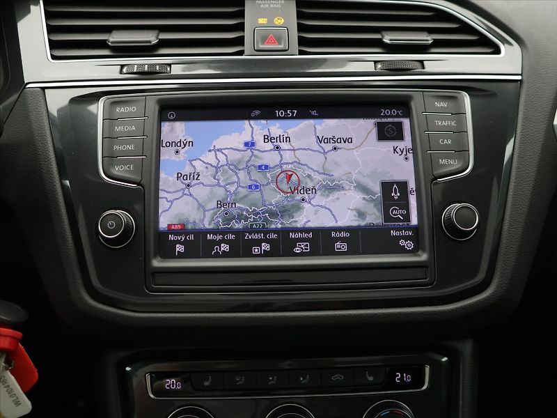 Volkswagen Tiguan 2,0 TDI 110kW DSG Navi Tažné - fotka 17 z 27