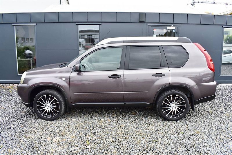 Nissan X-Trail 2,0 DCi 1M,4x4,SERVIS,TZ TOP - fotka 7 z 19