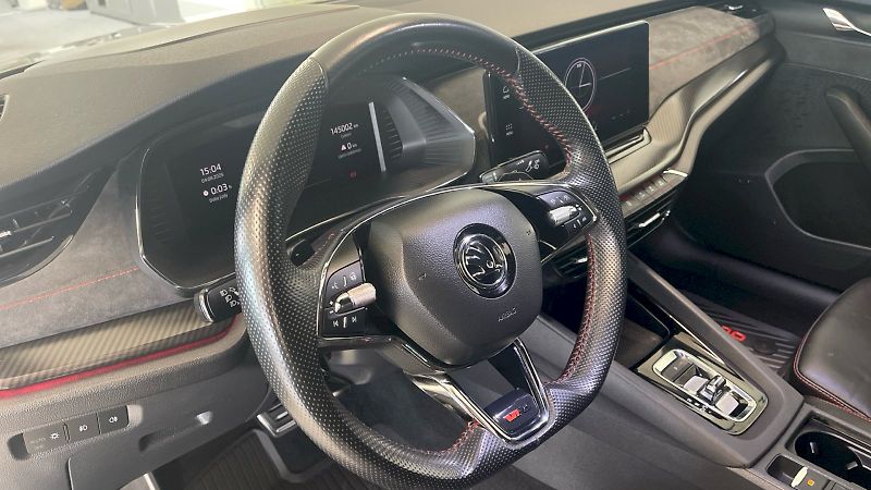 Škoda Octavia (2021) RS 2.0TSI 180kW DSG - fotka 19 z 33