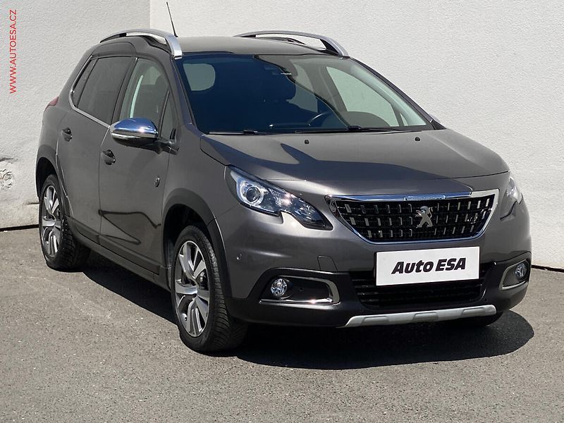 Peugeot 2008 (2018) 1.2PT, Crossway, AT, panor - fotografie inzerátu