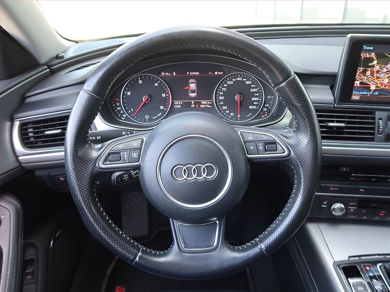 Audi A6 (2011) S line 3.0 TDI, Automat, Kůže - fotka 18 z 19