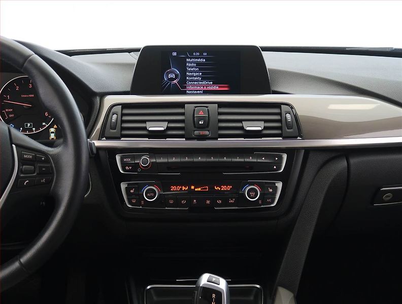BMW Řada 4 (2015) 430d xDrive, 4X4, Automat - fotka 12 z 25