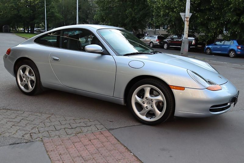 Porsche 911 996 3.4 CARRERA 221kW - fotka 8 z 49