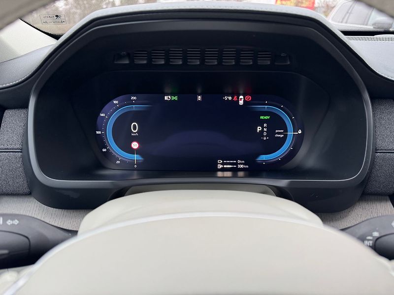 Volvo XC90 T8 PLUS, VENTILACE, 360°, VZDU - fotka 17 z 23