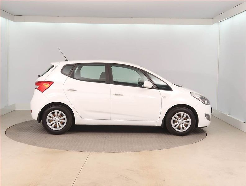 Hyundai ix20 (2018) 1.4 CVVT, Serv.kniha - fotka 6 z 14