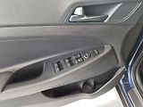 Hyundai Tucson 1.7 Trikolor Go! - náhled 11