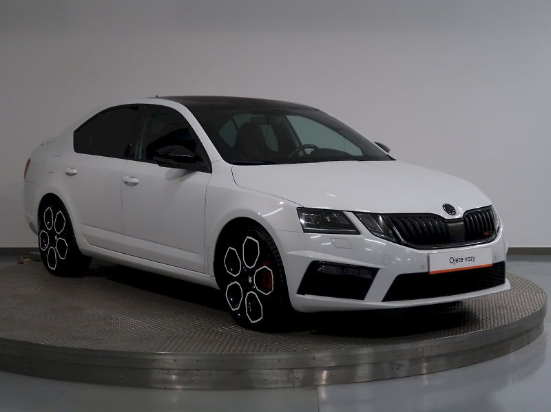 Škoda Octavia (2017) RS 230 2.0TSI 169KW NAVI MANUÁ - fotka 6 z 37