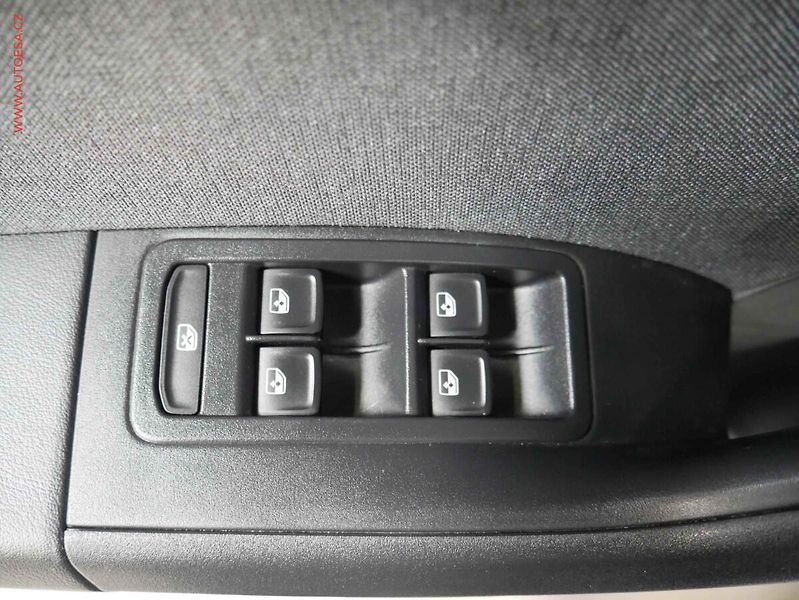 Seat Ateca (2024) 1.5 TSi, LED, navi - fotka 24 z 27